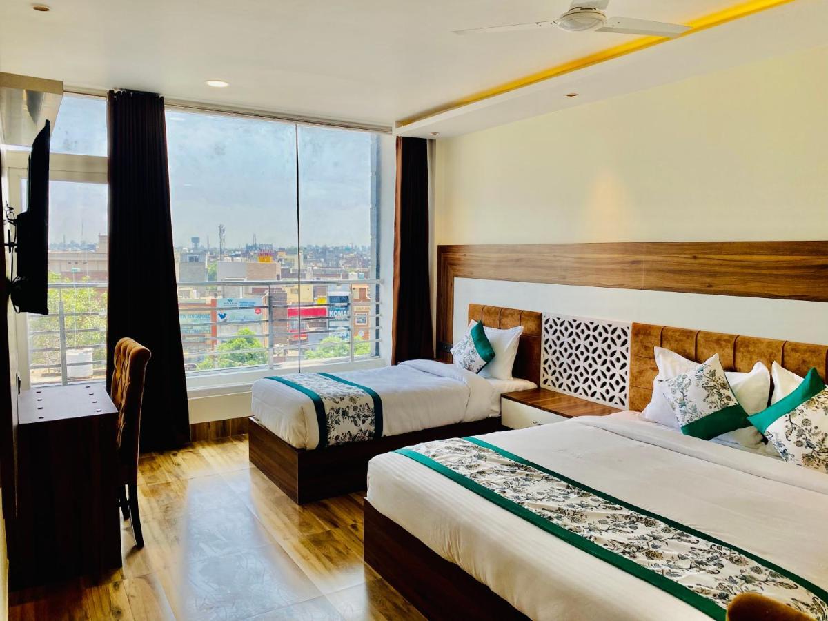 أمريتسار Hotel White House By An Hotels - Walking Distance From Golden Temple المظهر الخارجي الصورة