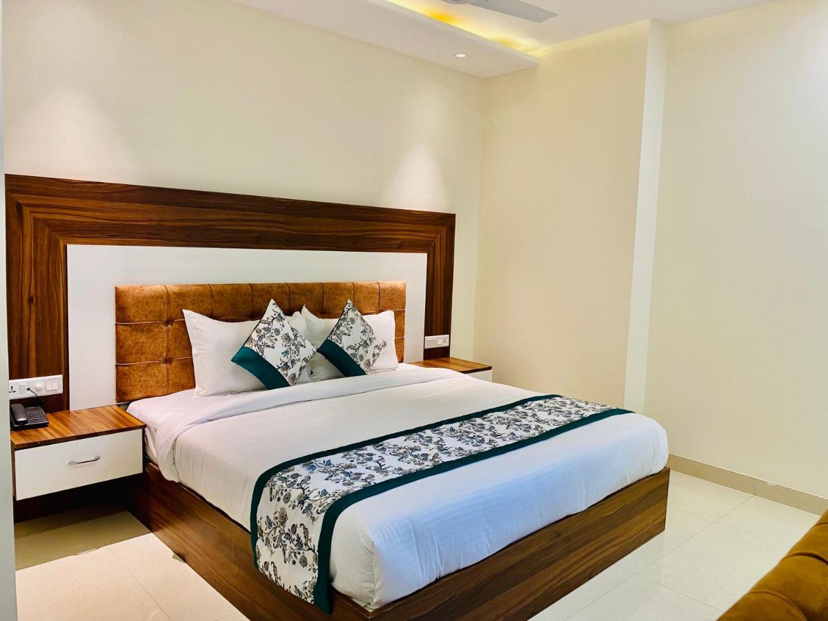 أمريتسار Hotel White House By An Hotels - Walking Distance From Golden Temple المظهر الخارجي الصورة