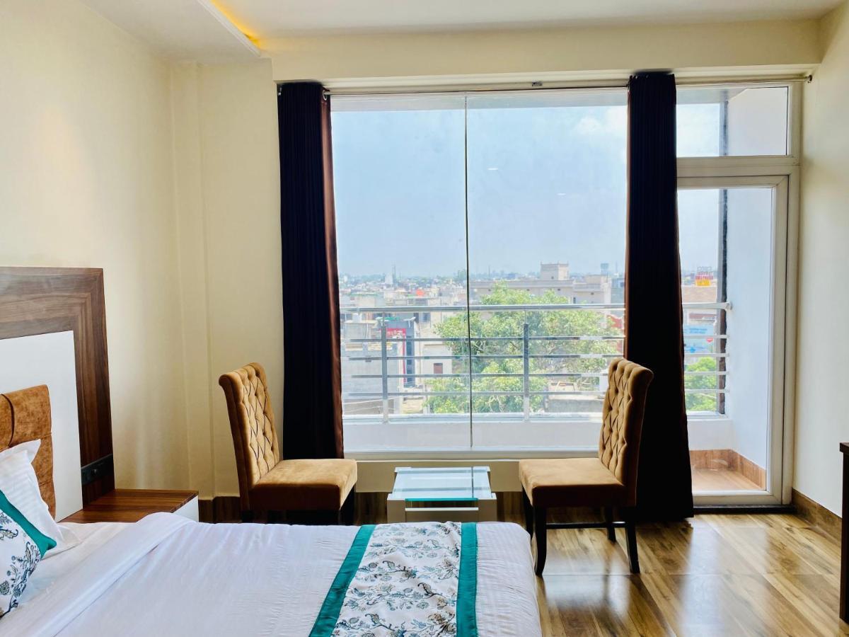 أمريتسار Hotel White House By An Hotels - Walking Distance From Golden Temple المظهر الخارجي الصورة