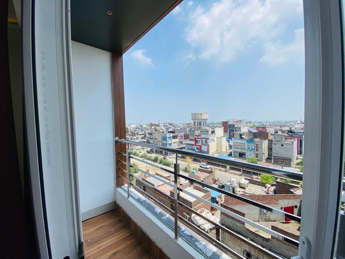 أمريتسار Hotel White House By An Hotels - Walking Distance From Golden Temple المظهر الخارجي الصورة