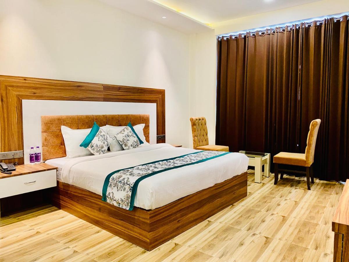 أمريتسار Hotel White House By An Hotels - Walking Distance From Golden Temple المظهر الخارجي الصورة