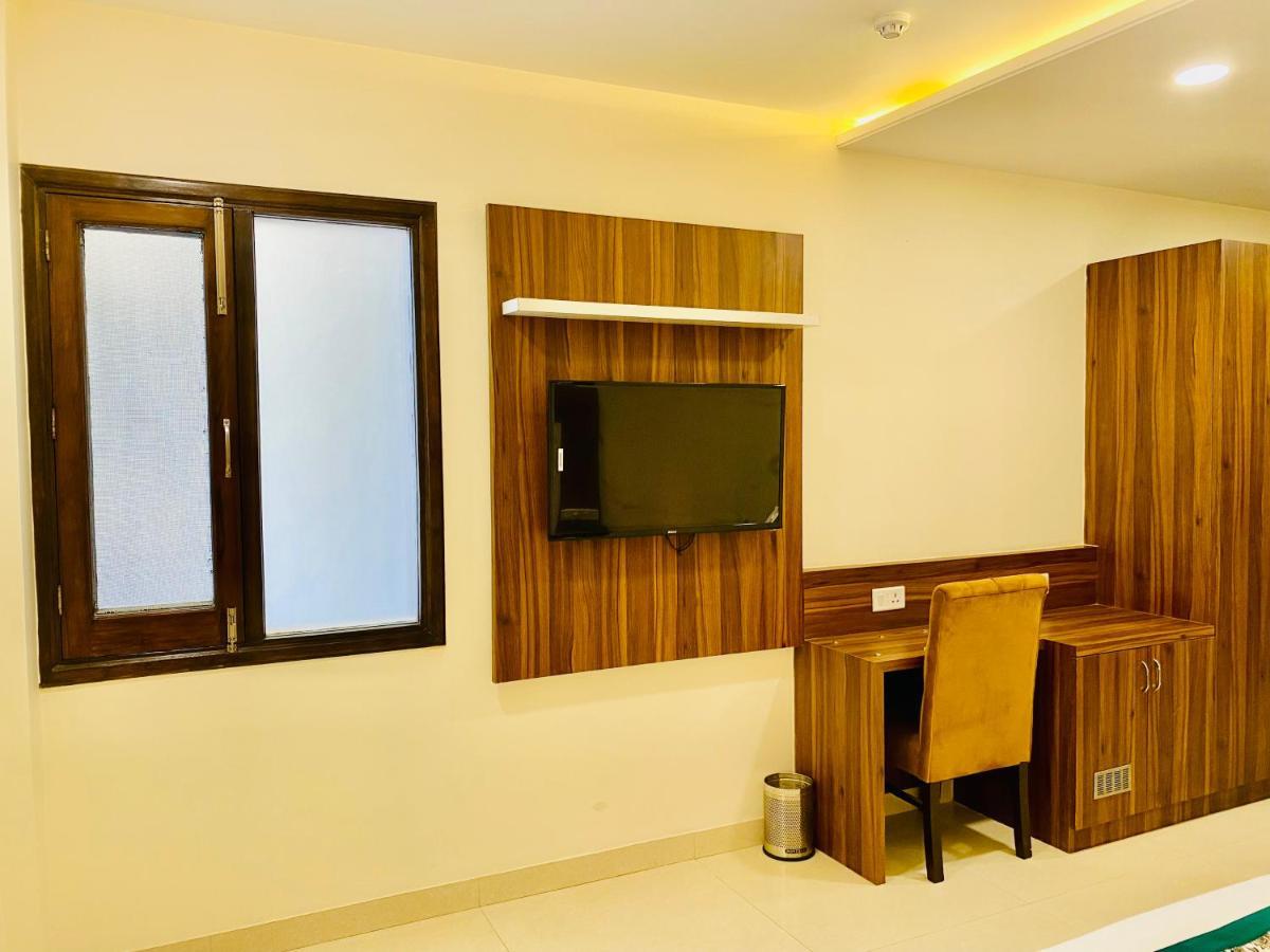 أمريتسار Hotel White House By An Hotels - Walking Distance From Golden Temple المظهر الخارجي الصورة
